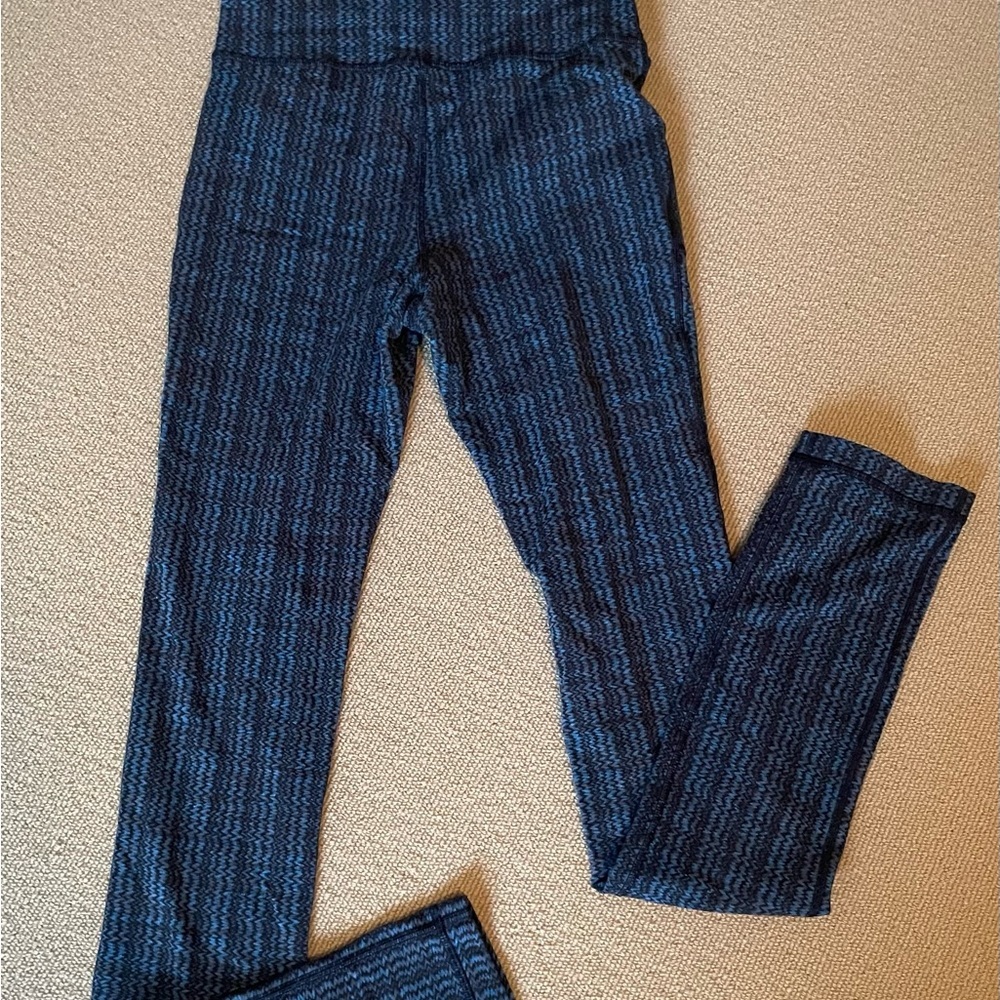 Lululemon straight leg 6 33.5” - Picture 4 of 15